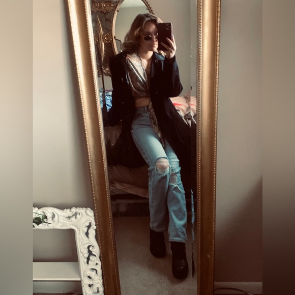 Meet your Posher, Allie - Picture 3 of 7